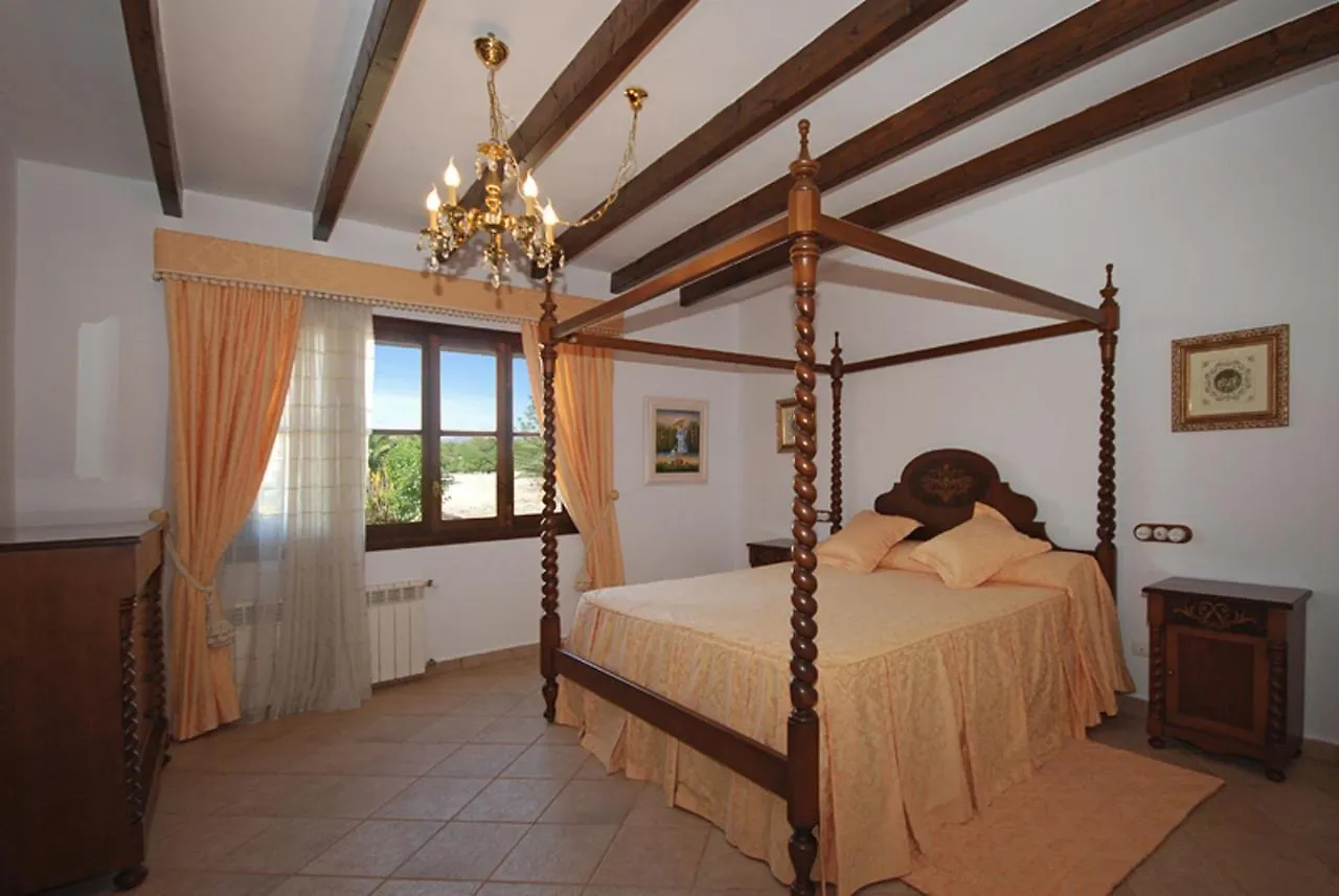 Pedregal Villa Marratxi 0*,